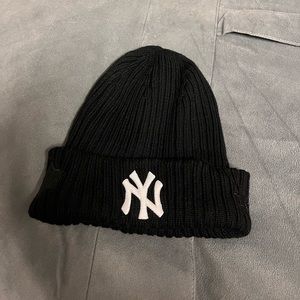Kith Yankees New Era Beanie